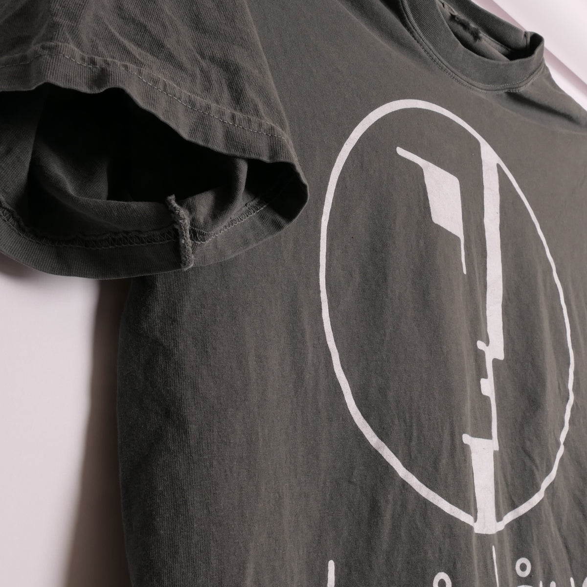 Bauhaus Tee