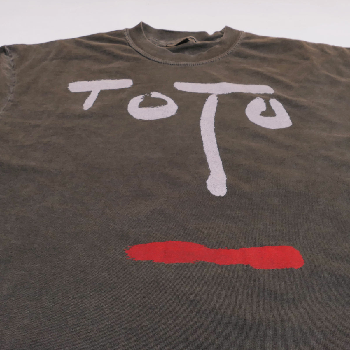 Toto Tee